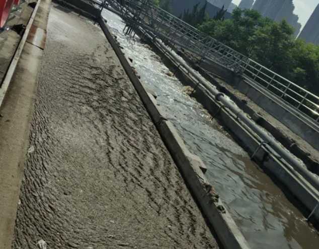 平流式沉砂池和曝氣沉砂池的區別(平流式沉砂池優點)-02 平流式沉砂池和曝氣沉砂池的區別(平流式沉砂池優點)-02